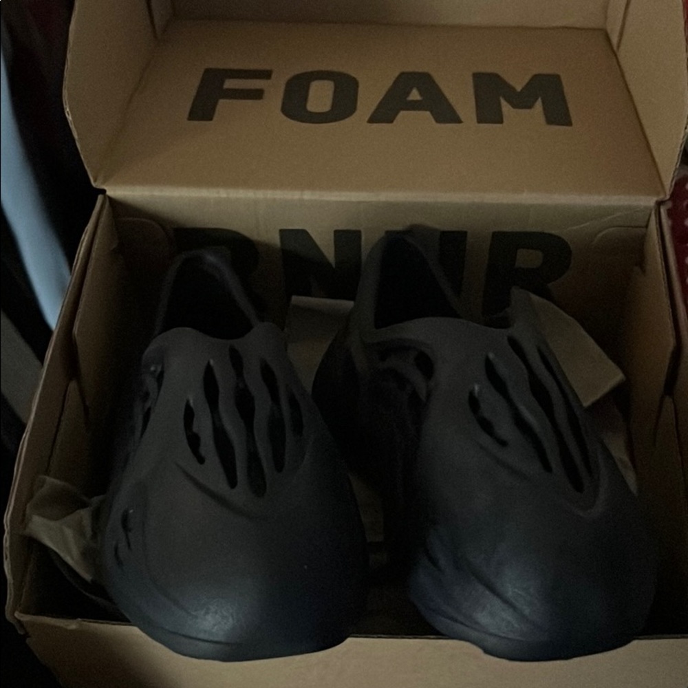 Yezzy Foam runner